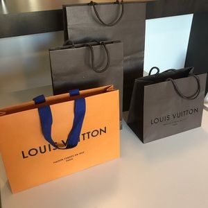 Louis Vuitton paper shopping bags - lot of 4